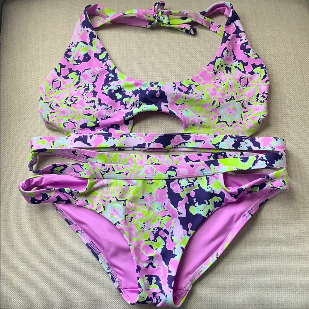 Bathing suit